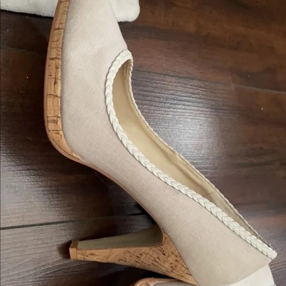 Heels, brand: chelsee girl, size: 9, beige - Picture 2 of 6